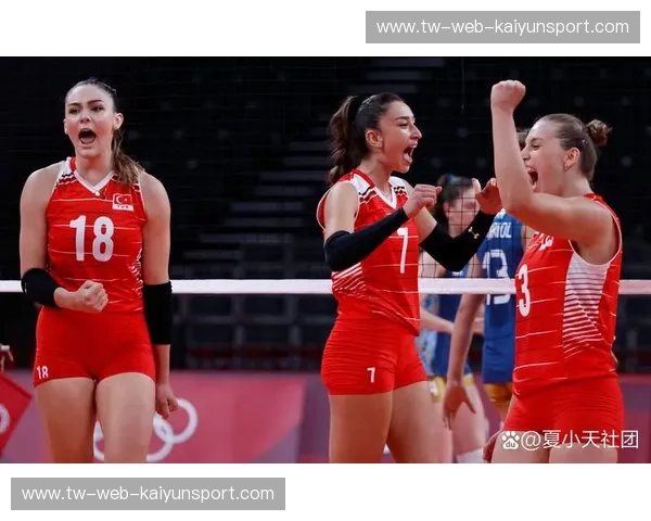 绝境中的红白玫瑰与北境寒流：中国女排vs加拿大，这场博弈远不止胜负